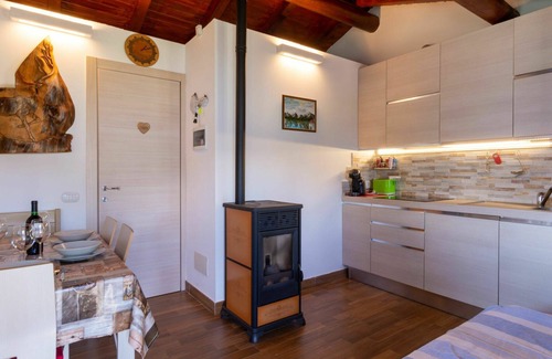 Sorico House | Wonderful private villa for 4 guests with hot tub, TV, patio and pets allowed