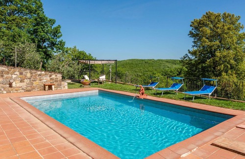 Massa Marittima House | Wonderful villa for 11 guests with private pool, WIFI, TV, terrace and pets allowed