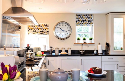 Casterton House | Wonderful villa for 8 people with WIFI and TV