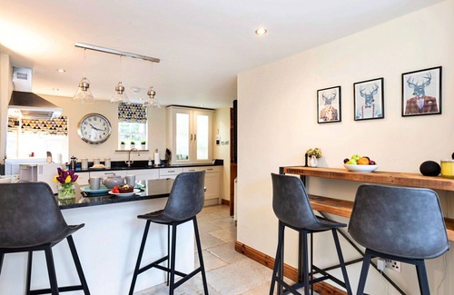 Casterton House | Wonderful villa for 8 people with WIFI and TV