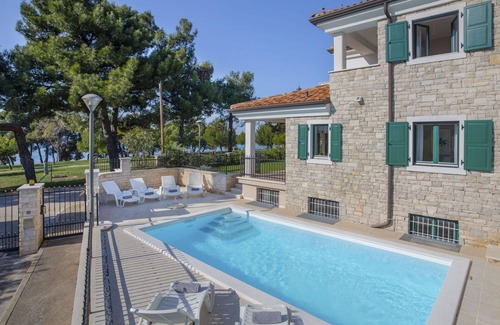 Basanija House | Wonderful villa for 8 people with private pool, A/C, WIFI, TV and terrace