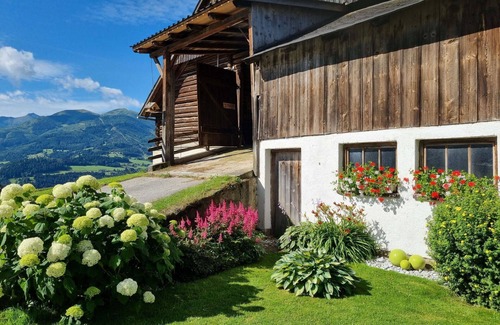 Michaelerberg-Pruggern Villa | Wonderful villa for 9 guests with WIFI, TV and pets allowed