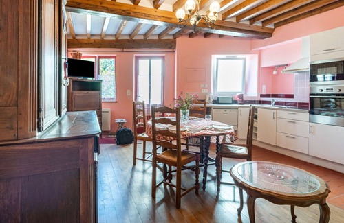 Commes House | Wonderful villa for 4 guests with TV and pets allowed