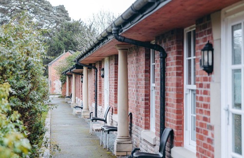 Church Stretton House | Wonderful villa for 4 guests with WIFI, TV and pets allowed