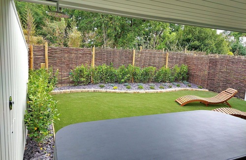 Liverton House | Wonderful villa for 2 guests with hot tub, WIFI