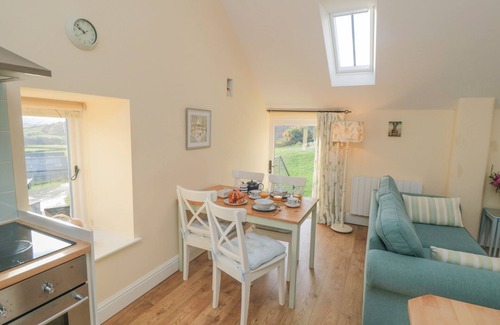 Carlton-in-Cleveland Cottage | Wood Cottage