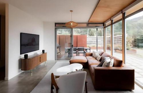 Woodbridge House | Woodbridge Hill Country Escape