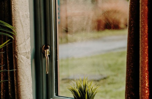 Kilmun Cabin | Wooden Cosy Retreat