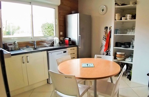 Andernos-les-Bains Villa | Wooden villa with air conditioning and large heated pool