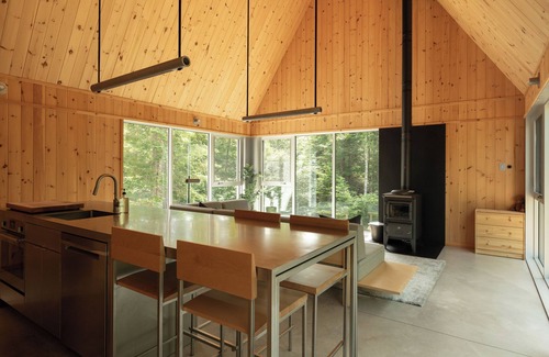 Rawdon Ski Chalet | Woodland Chalet Spa Sauna Trails & Lake Firepit