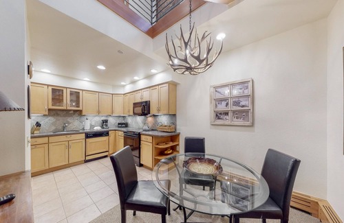 Snowmass Village Condo | Woodrun Place | P38
