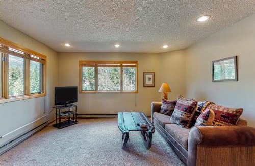 Warrior's Mark Apartment | Woods Manor 101A
