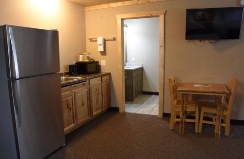 Wisconsin Dells Hotel | Woodside Dells Hotel & Suites