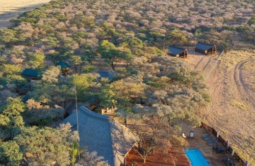 Ratlou Cabin | Woodside Game Lodge