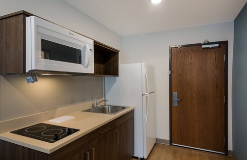 Walnut Creek Business Park Hotel | Woodspring Suites Austin Central