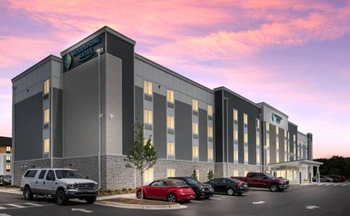 Downers Grove Hotel | WoodSpring Suites Downers Grove - Chicago