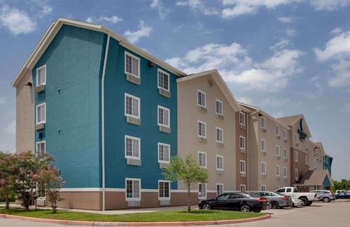 Texas City Hotel | WoodSpring Suites Texas City