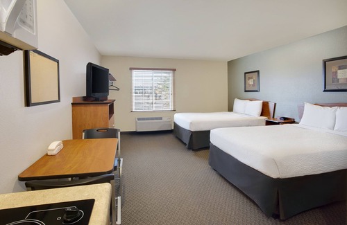 Camp Springs Hotel | WoodSpring Suites Washington DC Andrews AFB