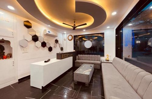 Moradabad Hotel | WooibHotels The Divine Ganga Haridwar