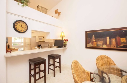 Port Orange House | Workcation in Port Orange-Near Shopping, I-95, Best Beaches! WIFI-Garage-Pool-Spa-Game Rm-Gym-More!