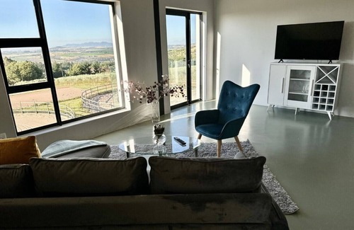 Stellenbosch Apartment | World of Horses Flats - Lucky