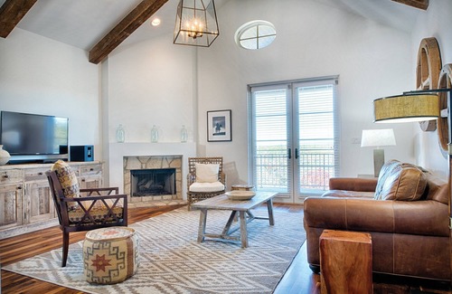 Ingram Villa | WorldMark Hunt - Stablewood Springs Villa Resort