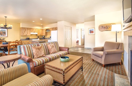 Klamath Falls Hotel | WorldMark Running Y Resort