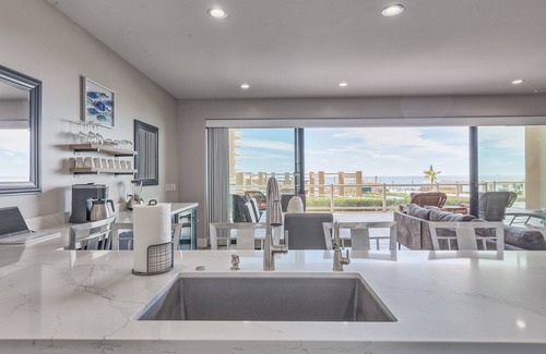 Puerto Penasco Condo | WOW! 200 5-star reviews, total remodel, ground floor 3br ocean front building,