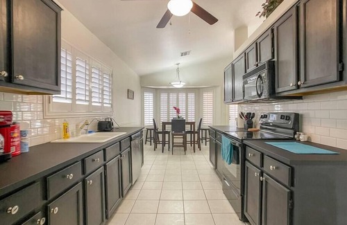 Sierra Tempe House | Wow! 3BDR Single-story home in Tempe/Chandler