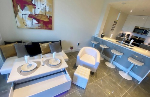 Bonita Springs Apartment | Wow! Cut the ribbon! Brand new! Golf and Beach. Stylish and close to everything!