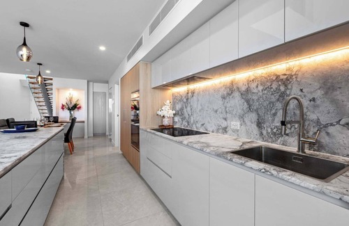 Bokarina Apartment | WOW FACTOR 5+! Brand New Luxurious Penthouse Rooftop Pool