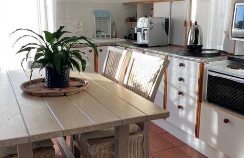 Clovelly Villa | Wow! Lovely large Luxury Villa - perfect for large group