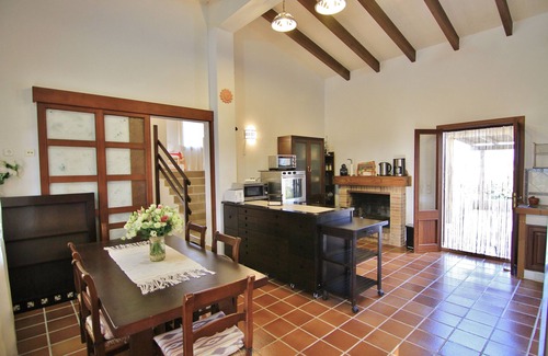 Manacor Cottage | WOW! OFFERS. EXPERIENCE IT WITH FAMILY, FRIENDS, A PRIVATE POOL, AND MORE.