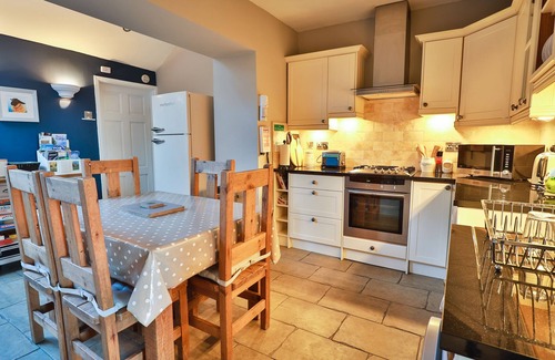 Bewerley Cottage | WREN COTTAGE, pet friendly, with open fire in Pateley Bridge