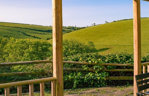Torpoint House | Wringford Cottage Sleeps 6 (3 Bedrooms)