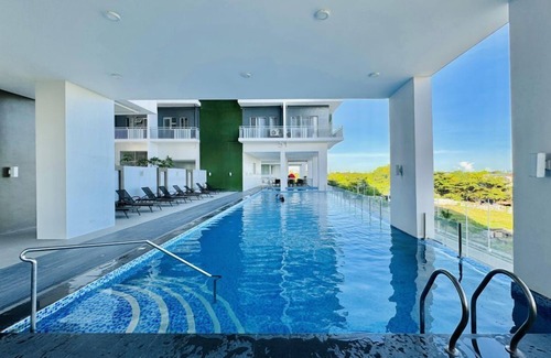 Jaro Apartment | WV Towers Studio with Pool Access