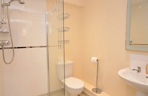 Kerne Bridge House | Wye Accommodation, Wye Valley, Herefordshire. Set on the banks of the River Wye