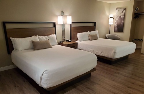 Midway-Pacific Highway Hotel | Wyndham Garden San Diego