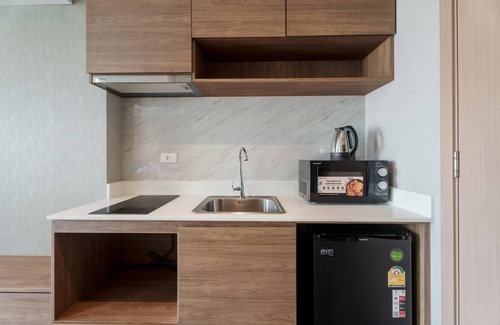 Sa Khu Condo | Wyndham Gardens 1321 Studio, 1m from Naithon Beach