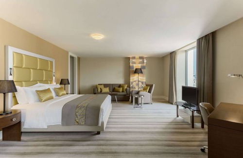Bagcilar Hotel | Wyndham Grand Istanbul Europe