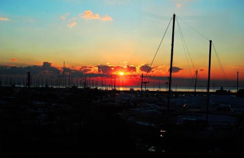 Fenerbahce Hotel | Wyndham Grand Istanbul Kalamış Marina Hotel