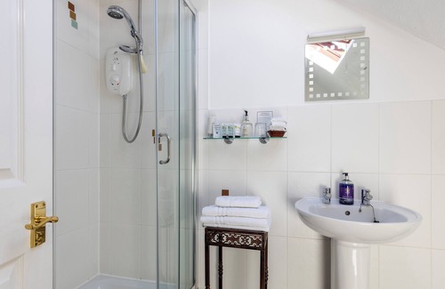 Harrogate House | Wynnstay House