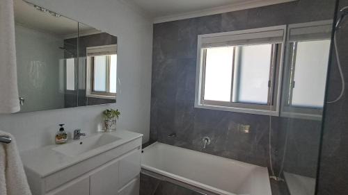 Wynnum Villa | Wynnum Creek Retreat