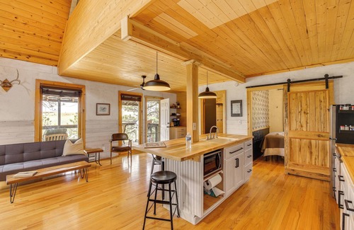 Glendo Cabin | Wyoming Cabin ~ 2 Mi to Glendo State Park!