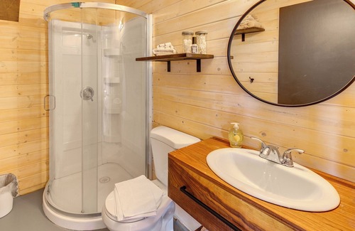 Glendo Cabin | Wyoming Cabin ~ 2 Mi to Glendo State Park!