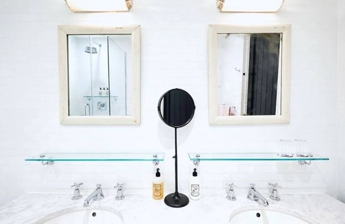 Williamsburg Hotel | Wythe Hotel l South 7th Loft l Corner Loft with Skyline & Light