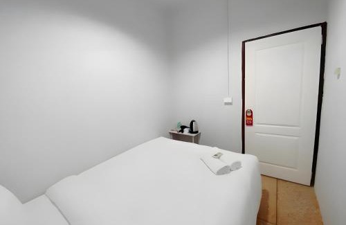 Talat Yot Apartment | X The Hidden Khaosan Road BKK - เดอะ ฮิดเด้น ตรอกข้าวสาร