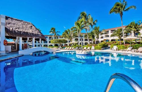 Playacar Fase I Apartment | Xaman Ha Beach Front Condo