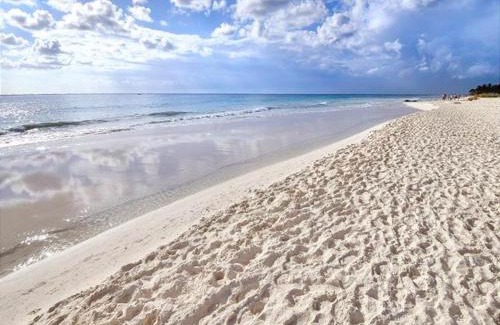 Playacar Fase I Apartment | Xaman Ha Beach Front Condo