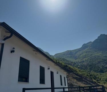 Koman House | Xhoen Heaven